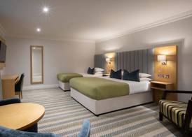 Killarney Heights Hotel 5