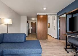 Everhome Suites El Paso Airport near Fort Bliss by Choice Hotels 5