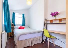 Authentic London - Four Bedroom Victorian House 2