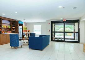 Clarion Pointe-Dillard near Blue Ridge Mountains 4