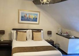 The Cridford Inn 5