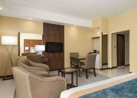 Howard Johnson by Wyndham Abu Dhabi Downtown 4