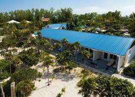 Pelican Beach Hotel 5