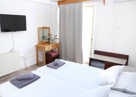Antonis G. Hotel Apartments 4