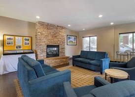 Comfort Suites Coralville I-80 3