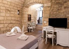 Saint Michel Room by Wonderful Italy 5