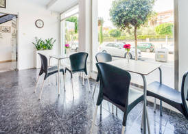 Hostal Patio De La Luna 4