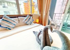 Sailor Hotel Pattaya - Nice Rooms & Steps to Walking Street 5