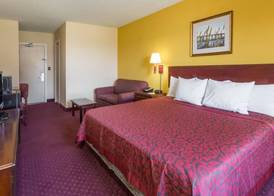 Days Inn by Wyndham Tappahannock 5