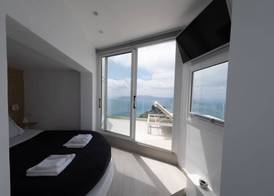 Anemos Cave Suites 2