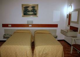 Piccolo Hotel 4