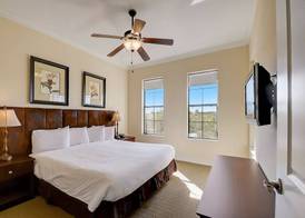 Emerald Greens Hotel Condo Resort 4