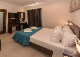Cerviola Hotel 5