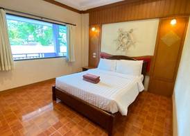 Phi Phi Don Chukit Resort 5