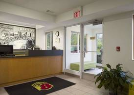 Super 8 by Wyndham Manistee 2