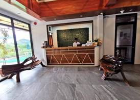 Charms Hotel 2