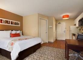 Suburban Studios Charlotte – Executive Park 5