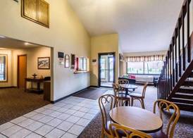 Red Wing Inn and Suite 3