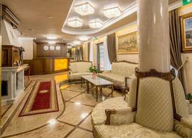 Residence City Garden - Certificate of Excellence Top 10 BEST Five-Stars City Hotels for 2024 awarded by HTIF 2
