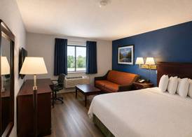 Corning Inn 4