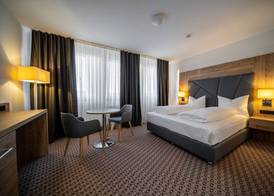 EE Hotel 5