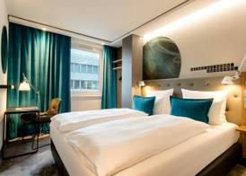 Motel One Frankfurt-Airport 4