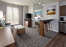 Staybridge Suites LONG BEACH AIRPORT by IHG 4