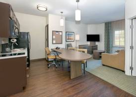 Candlewood Suites DFW SOUTH by IHG 4