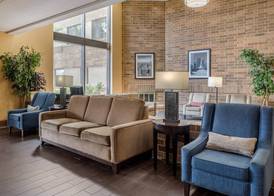 Suburban Studios Arlington Heights – Elk Grove 4
