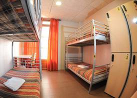 Be Zaragoza Hostel 2