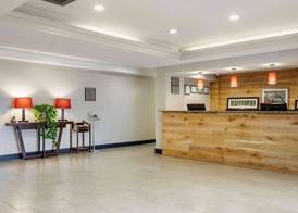 Country Inn & Suites by Radisson, Atlanta Downtown 2