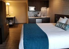 The Hotel Y, a Dazzler Select by Wyndham 5