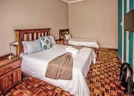 The Russel Guest House 3