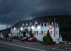 Bridge of Orchy Hotel 3