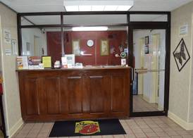 Super 8 by Wyndham Tifton 3