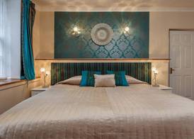 Brighton Surf Guest House 5