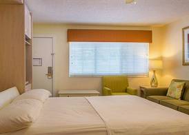 Resort Sixty-Six 2