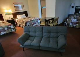 Wamego Inn and Suites 4