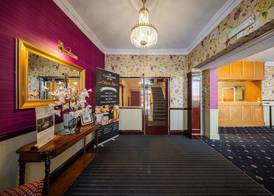 The Clarendon Hotel 4