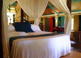 Bon Ton Antique Wooden Villas 4