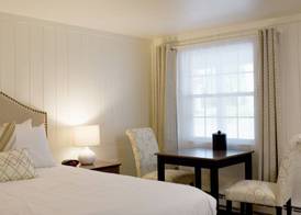 Sandwich Inn and Suites 5