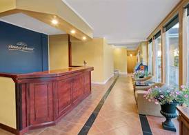 Howard Johnson by Wyndham Lindsay 2