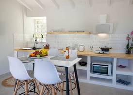 Paxos Couple House by Konnect 4