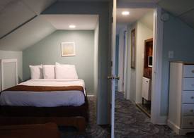 The Burgundy Inn Hotel and Apartments 4