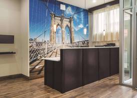 La Quinta Inn Suites By Wyndham Brooklyn Central 3