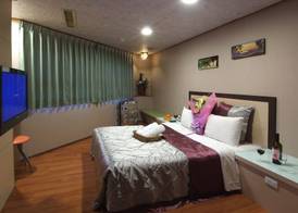 Left Bank Hotel 5