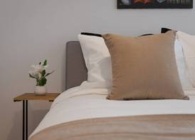 Athenian Hillside Residence 4