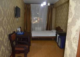 Land Hotel 5