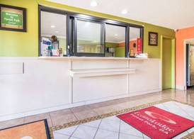 Econo Lodge Atlanta Airport East 3