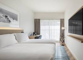 Crowne Plaza CAPARICA LISBON by IHG 2